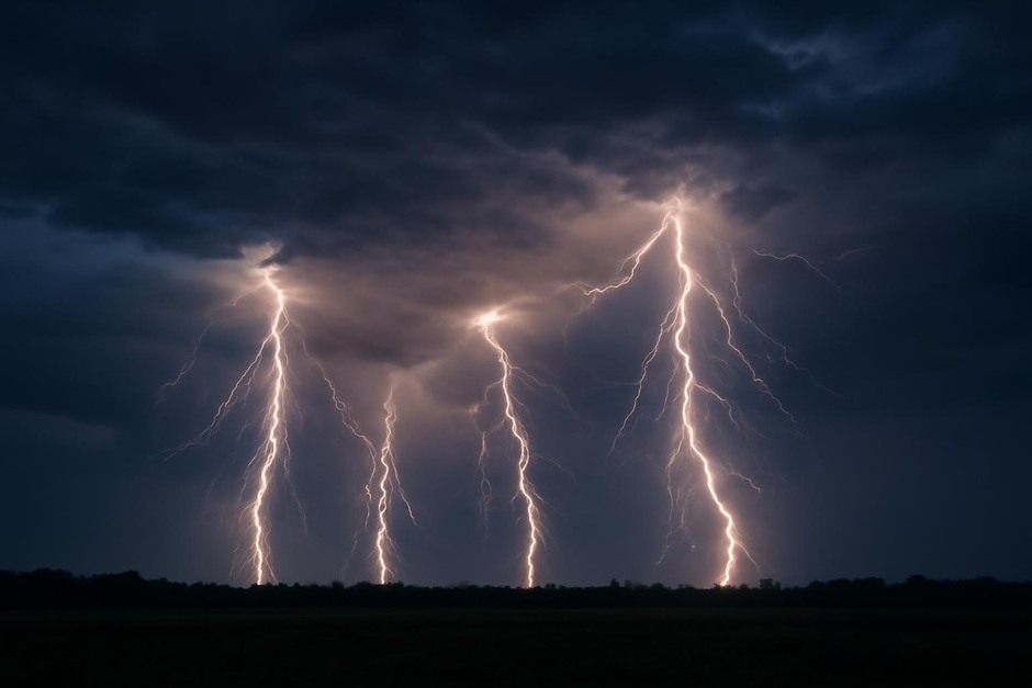 Night sky over the Catatumbo region with repeated lightning flashes